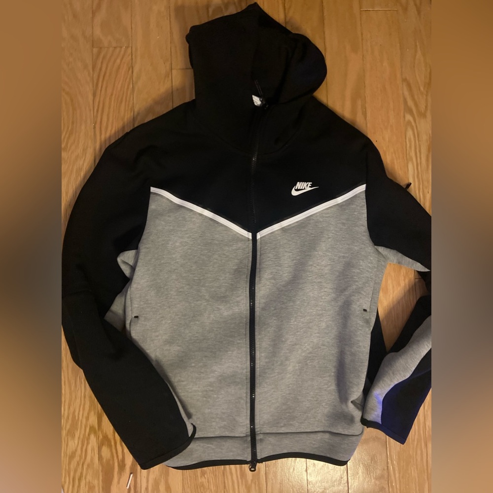 Nike Tech Grey black